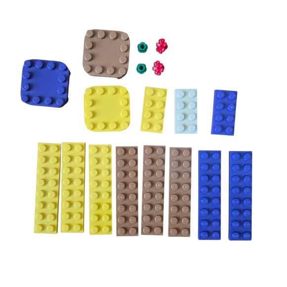 Lego Super Mario Adventure With Luigi Starter Course 71387 - Picture 4 of 11